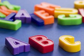 Jasa cetak mainan anak alfabet