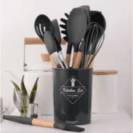 Utensil Kitchen Set yang Wajib Dimiliki untuk Memaksimalkan Fungsi Dapur!